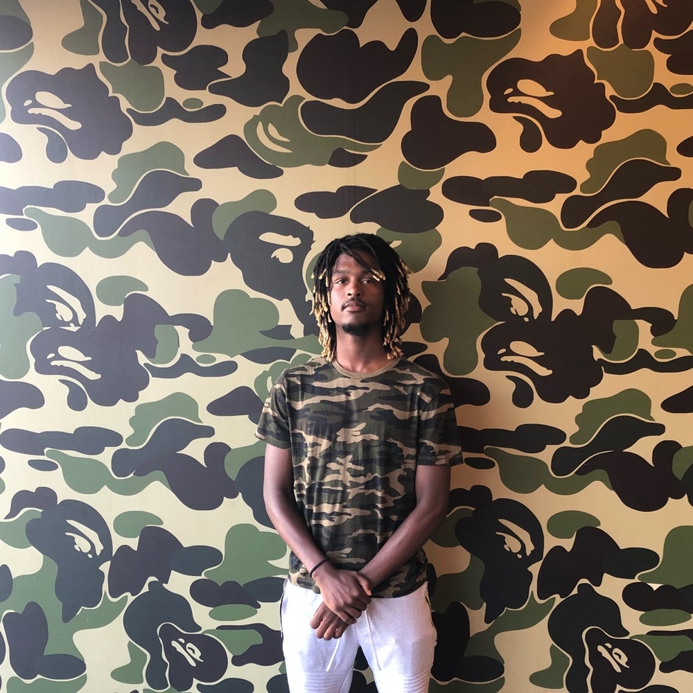 Meet your Posher, Larry